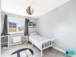 Bedroom- click for photo gallery